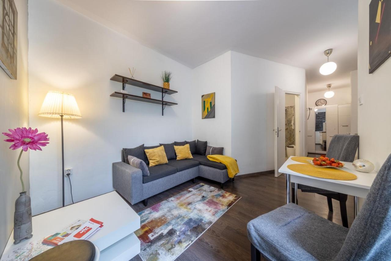 Margit Apartment Budapest Exteriör bild