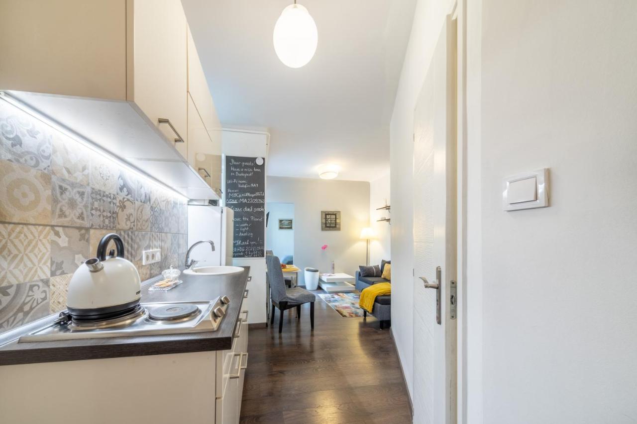 Margit Apartment Budapest Exteriör bild