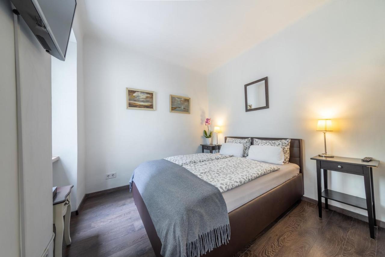Margit Apartment Budapest Exteriör bild