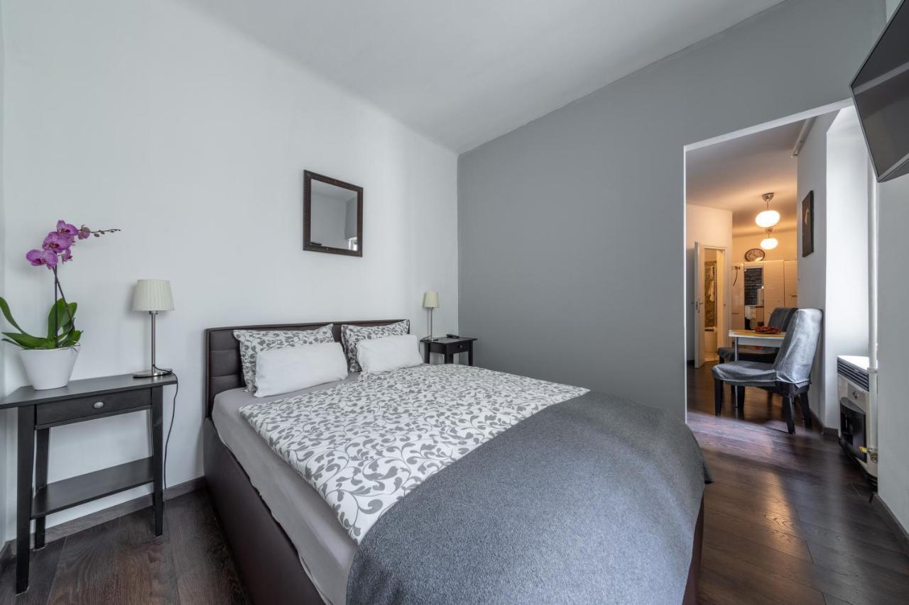 Margit Apartment Budapest Exteriör bild