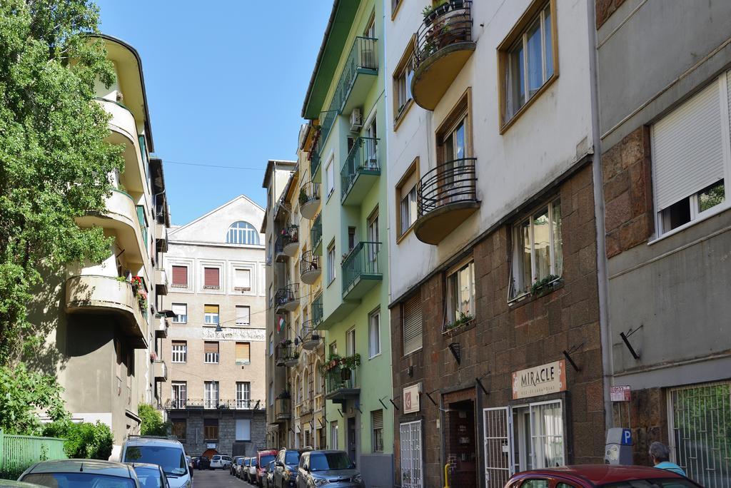 Margit Apartment Budapest Exteriör bild