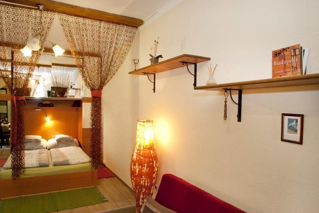 Margit Apartment Budapest Exteriör bild