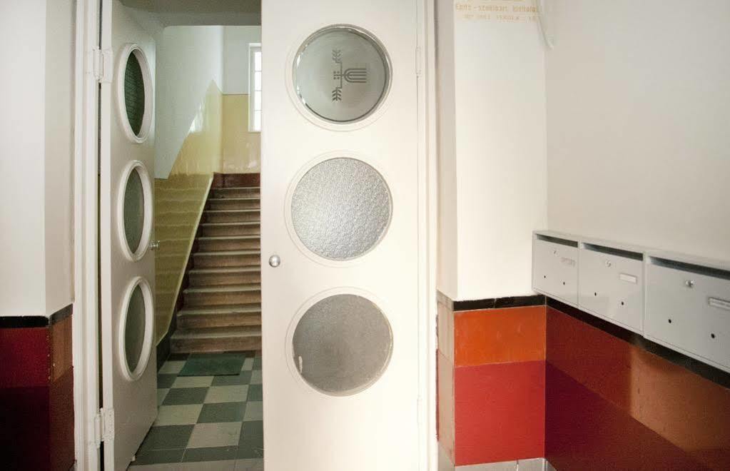 Margit Apartment Budapest Exteriör bild